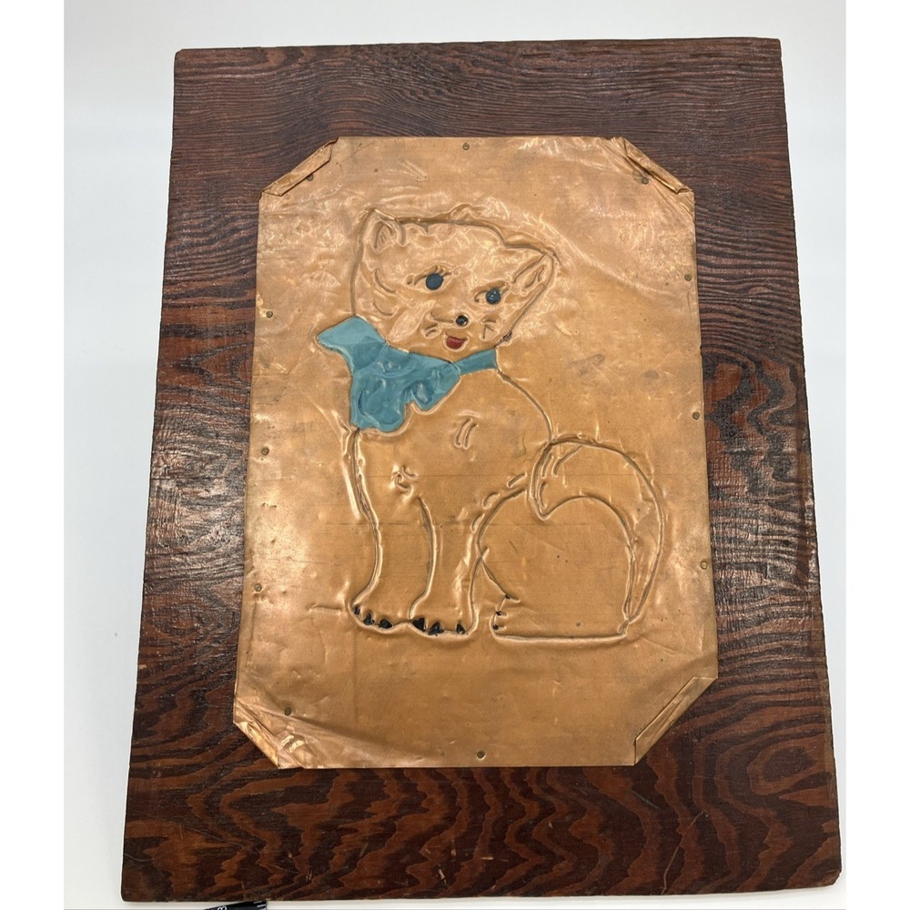 Vtg Hammered Copper Kitten Mounted on Wood Quirky‎ Cottagecore Kitschy